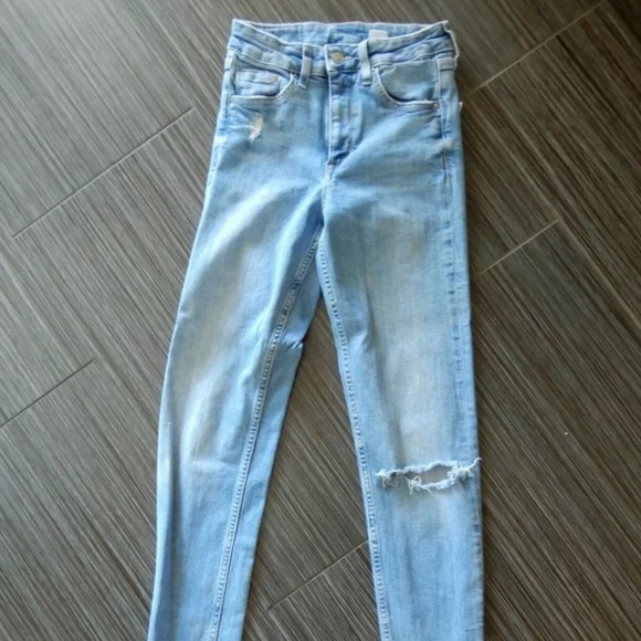 H&M Jeans - Picture 1 of 5